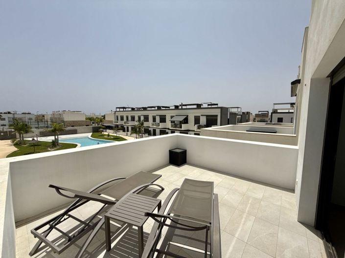 Image No.24-3 Bed Penthouse for sale