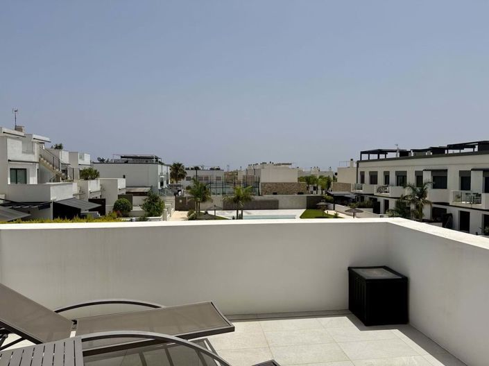 Image No.26-3 Bed Penthouse for sale