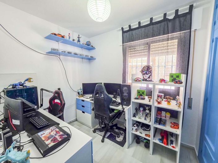 Image No.26-3 Bed Apartment for sale