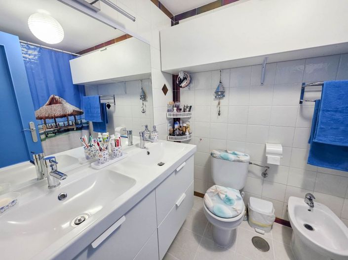 Image No.27-3 Bed Apartment for sale