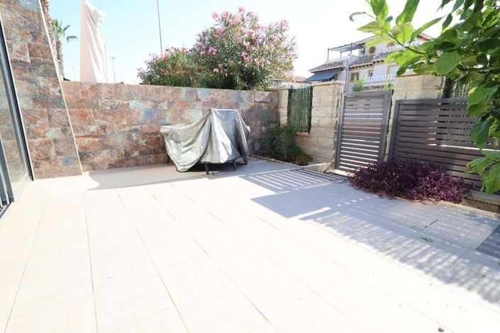 Image No.24-2 Bed Townhouse for sale