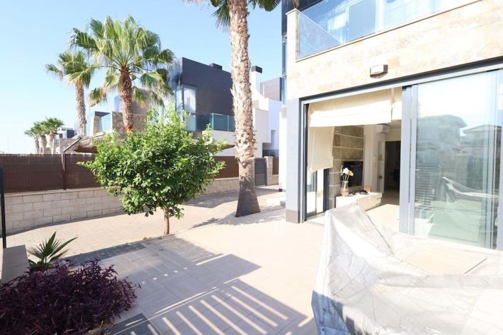 Image No.3-2 Bed Townhouse for sale