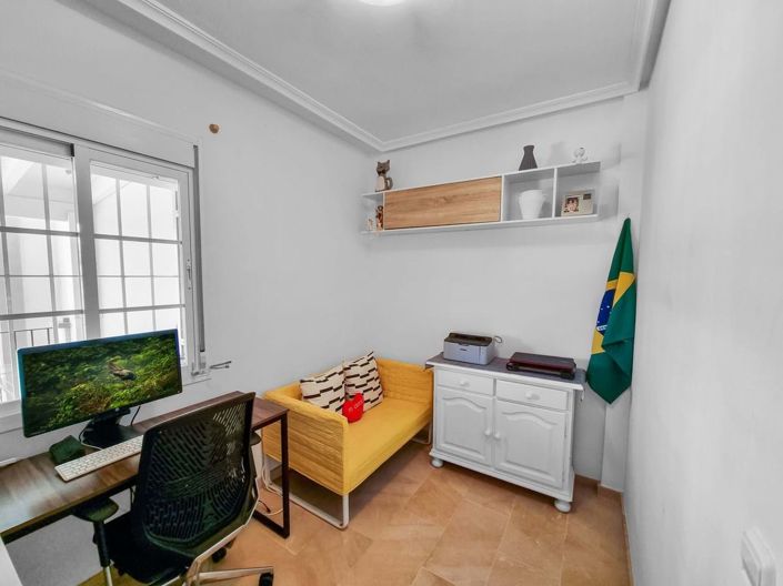 Image No.25-3 Bed Penthouse for sale