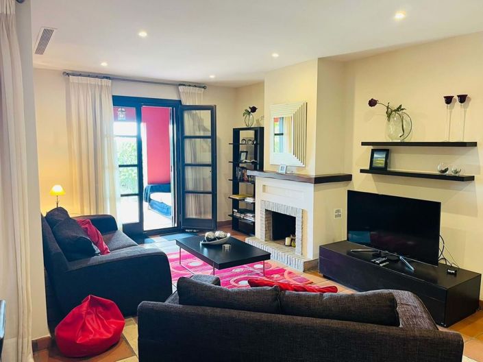 Image No.12-3 Bed Semi-Detached for sale