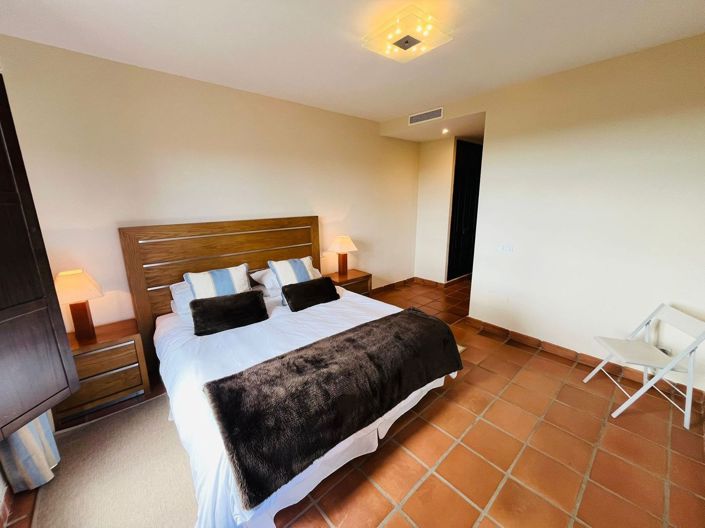 Image No.17-3 Bed Semi-Detached for sale