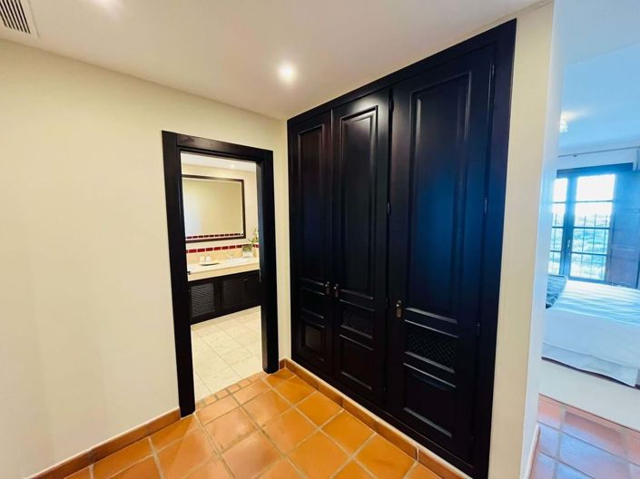 Image No.18-3 Bed Semi-Detached for sale