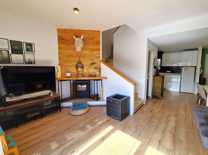 Image No.21-3 Bed Semi-Detached for sale