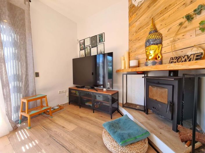 Image No.24-3 Bed Semi-Detached for sale