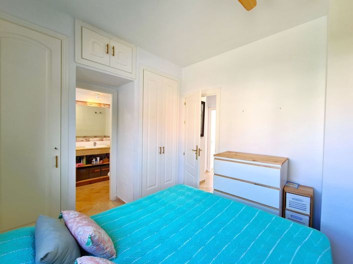 Image No.31-3 Bed Semi-Detached for sale