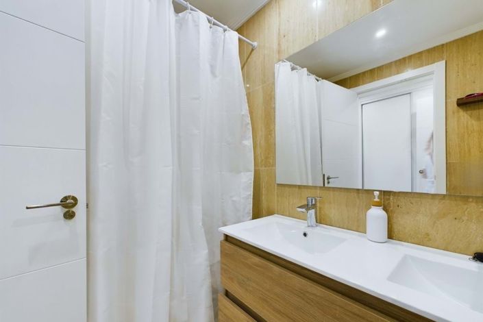 Image No.10-3 Bed Apartment for sale