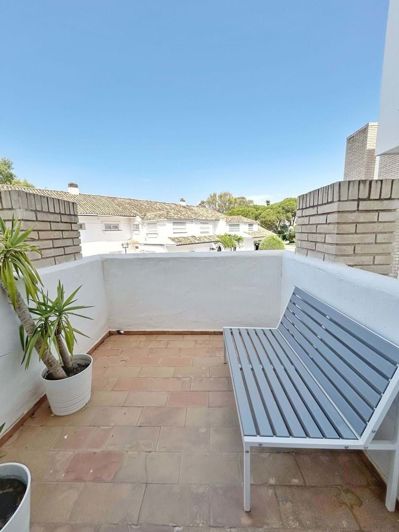 Image No.22-3 Bed Apartment for sale