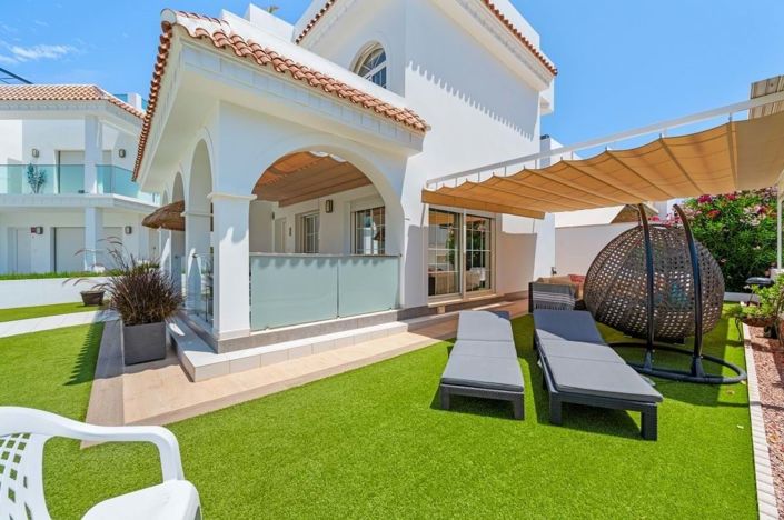 Image No.15-3 Bed Villa for sale