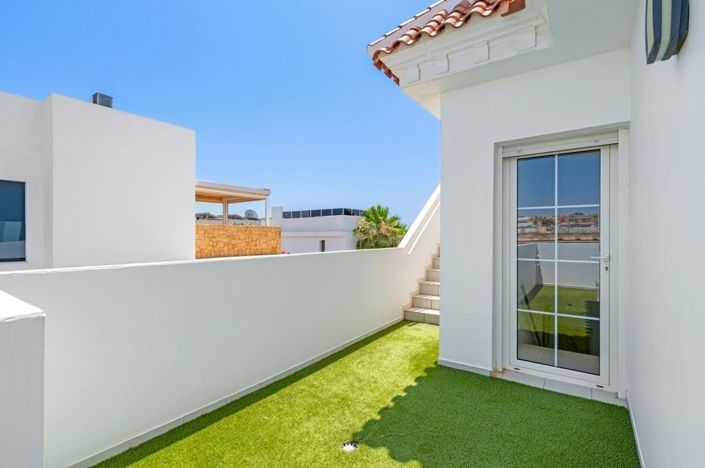 Image No.35-3 Bed Villa for sale