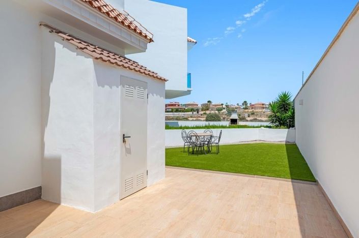 Image No.42-3 Bed Villa for sale