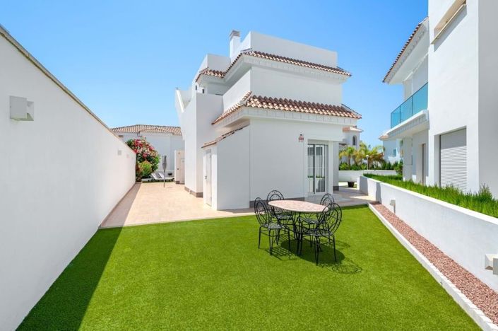 Image No.43-3 Bed Villa for sale