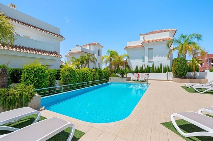 Image No.48-3 Bed Villa for sale