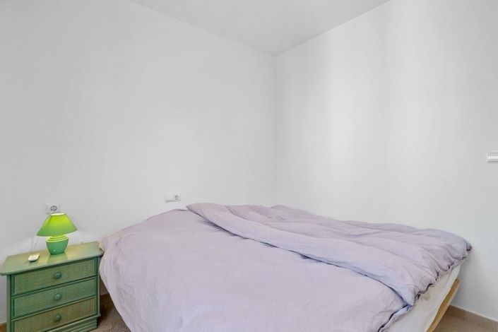 Image No.18-2 Bed Apartment for sale