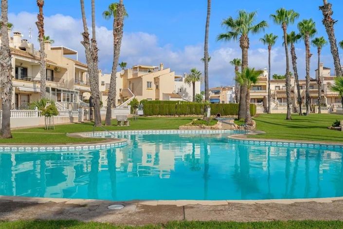 Image No.31-2 Bed Apartment for sale