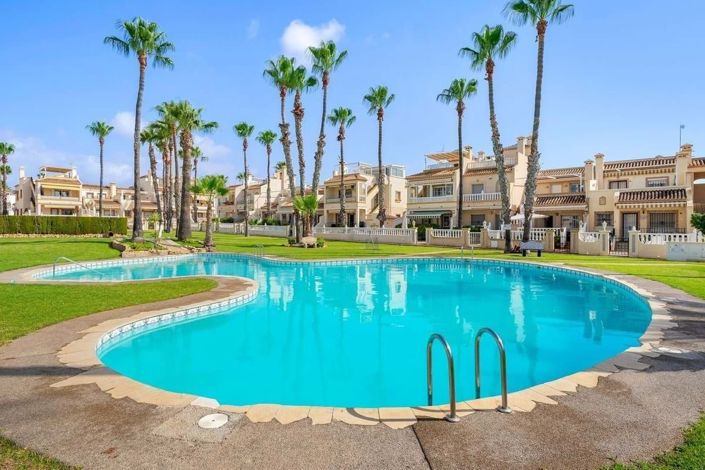 Image No.32-2 Bed Apartment for sale