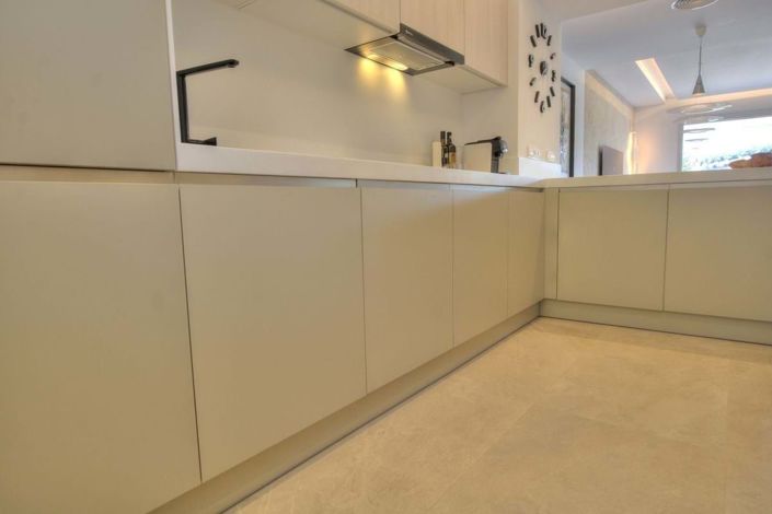 Image No.11-3 Bed Townhouse for sale