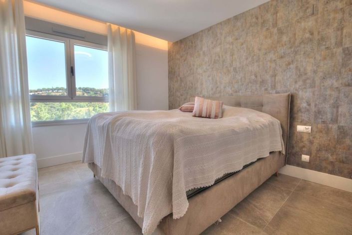 Image No.17-3 Bed Townhouse for sale