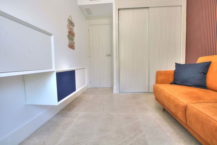 Image No.26-3 Bed Townhouse for sale