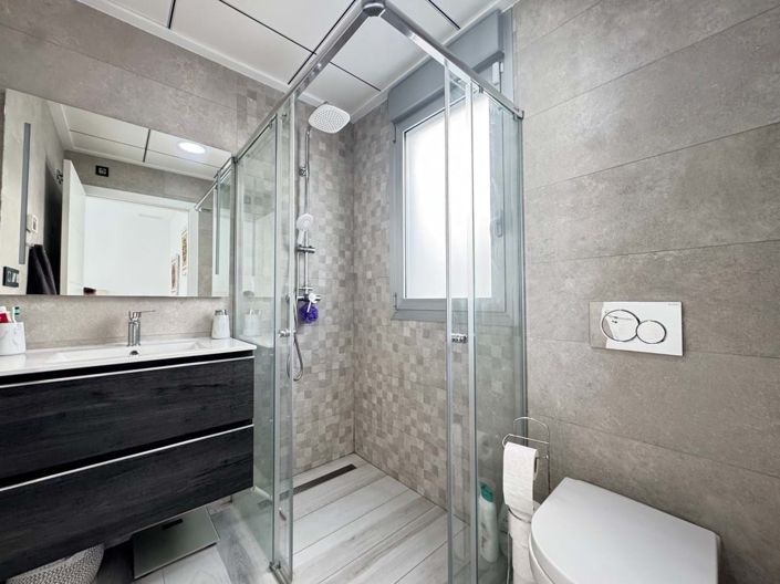 Image No.11-4 Bed Villa for sale