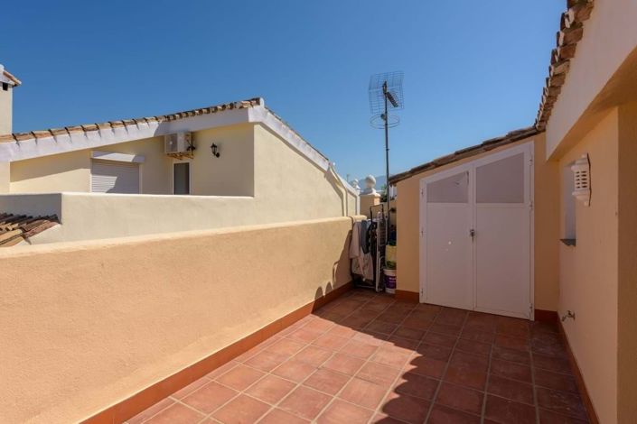 Image No.40-4 Bed Villa for sale