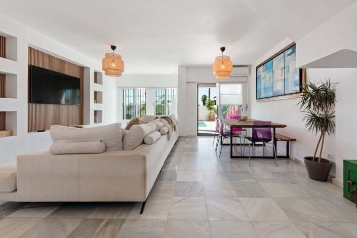 Image No.45-4 Bed Villa for sale