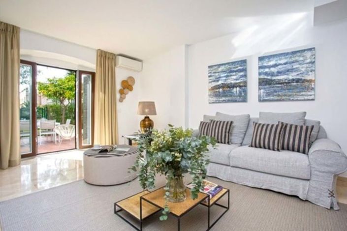 Image No.4-2 Bed Townhouse for sale