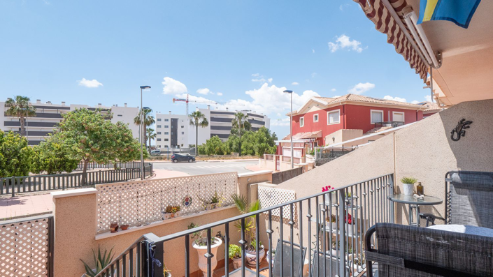 Image No.15-4 Bed Semi-Detached for sale