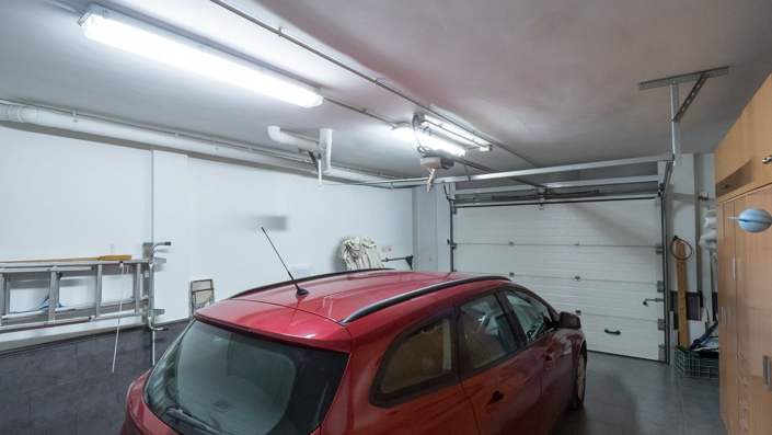 Image No.24-4 Bed Semi-Detached for sale