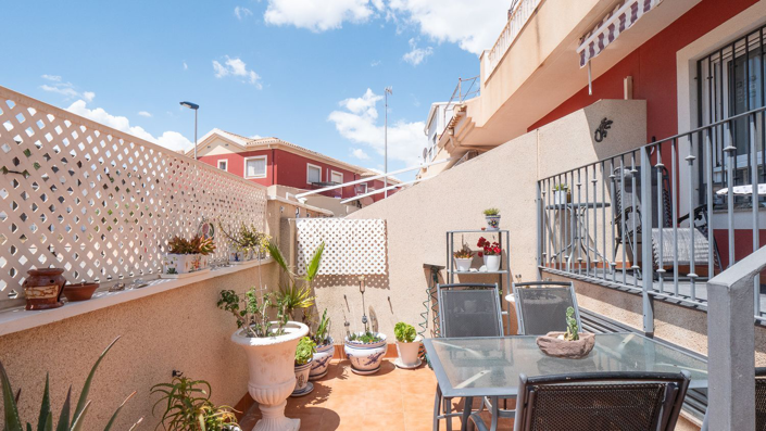 Image No.5-4 Bed Semi-Detached for sale