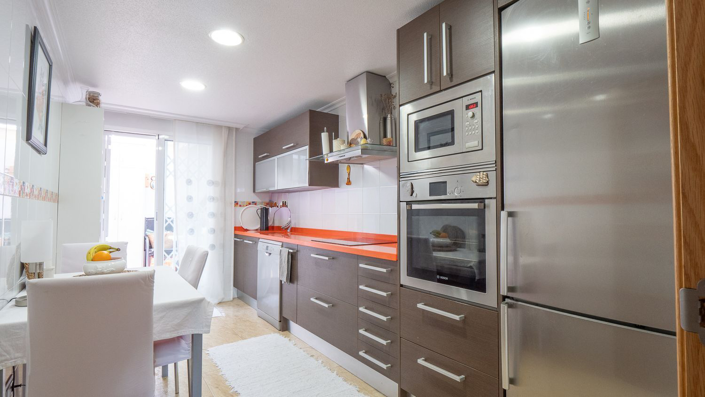 Image No.9-4 Bed Semi-Detached for sale