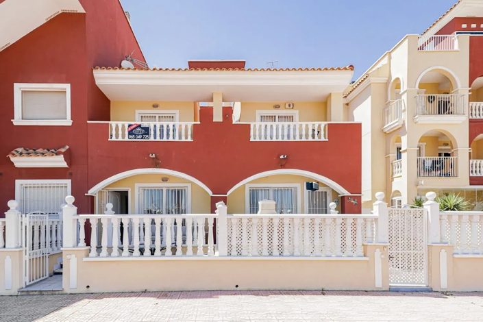 Image No.2-3 Bed Semi-Detached for sale