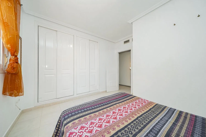 Image No.22-3 Bed Semi-Detached for sale