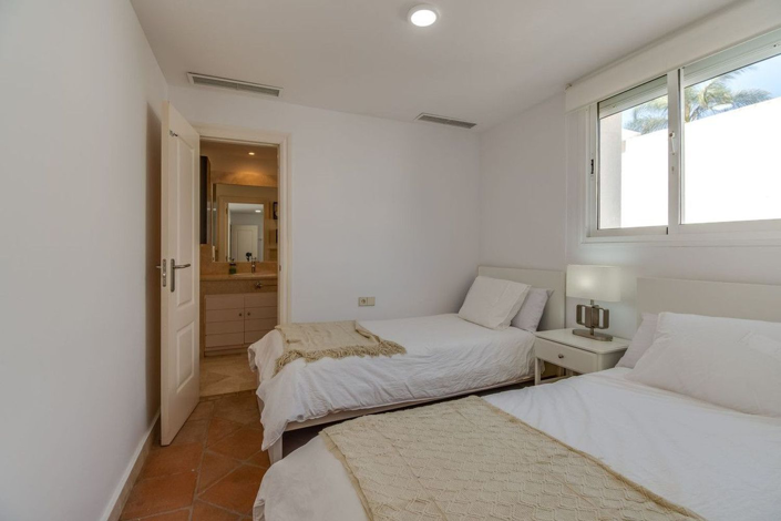 Image No.11-4 Bed Villa for sale