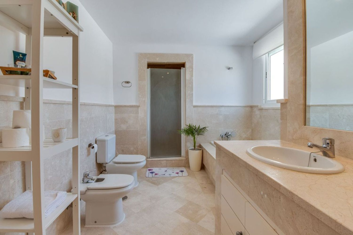 Image No.4-4 Bed Villa for sale