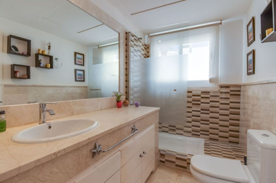 1447-636602-78d1f4f8b6655591b02d22fabb36a692d