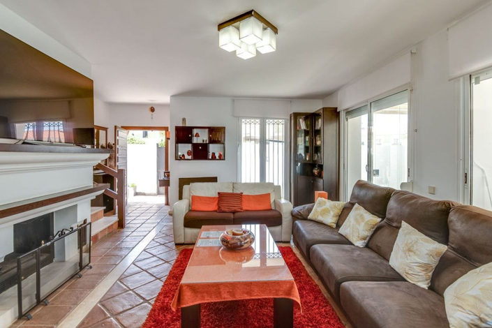 Image No.8-4 Bed Villa for sale