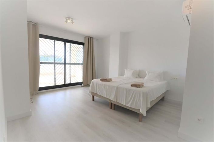 Image No.9-3 Bed Apartment for sale