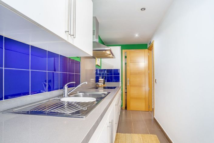 Image No.20-2 Bed Apartment for sale