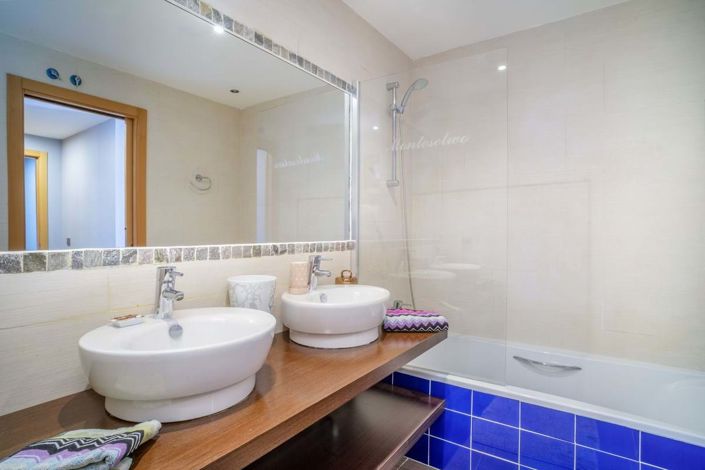 Image No.32-2 Bed Apartment for sale