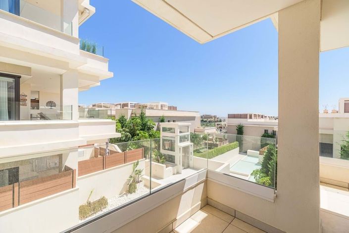 Image No.3-3 Bed Apartment for sale