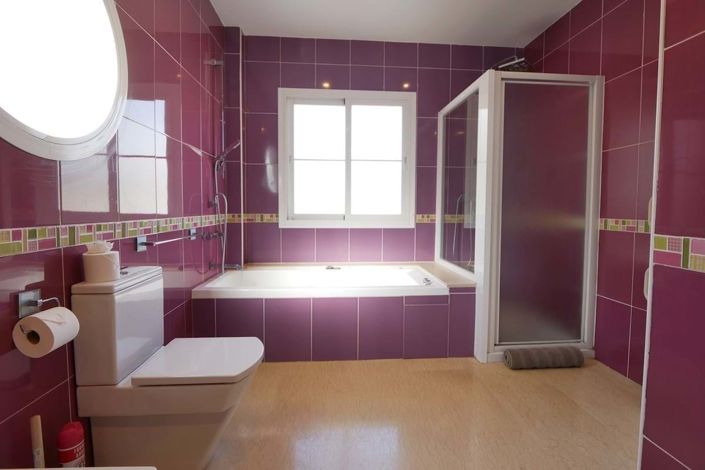 Image No.18-6 Bed Villa for sale