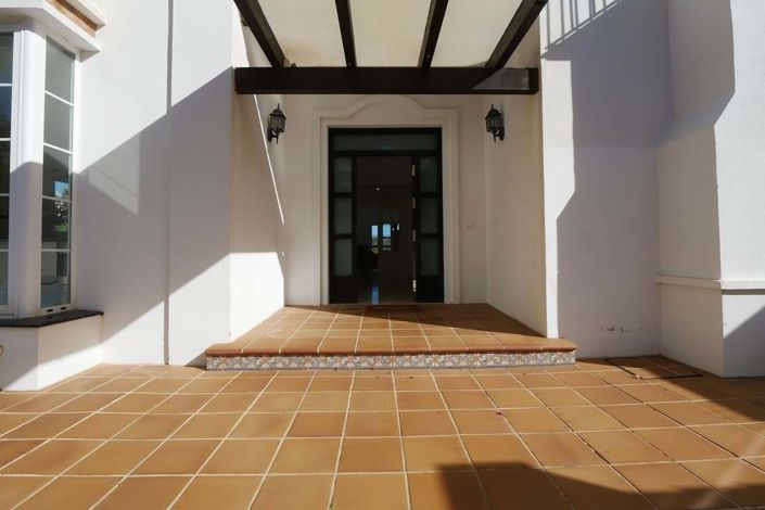 Image No.37-6 Bed Villa for sale