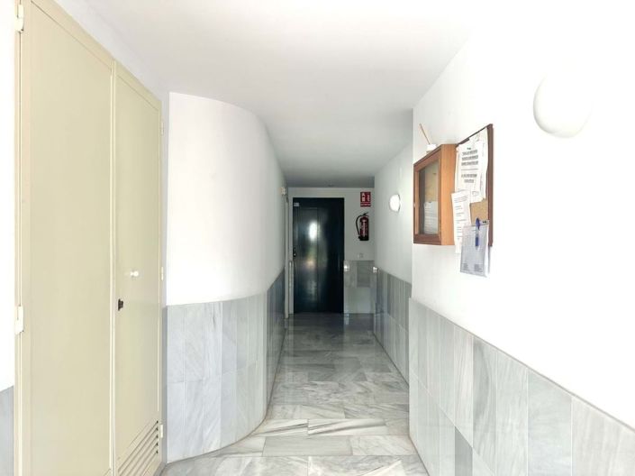 Image No.40-2 Bed Apartment for sale