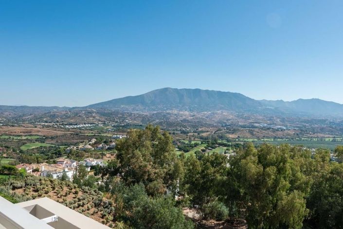 Image No.19-3 Bed Apartment for sale