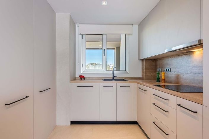 Image No.9-3 Bed Apartment for sale