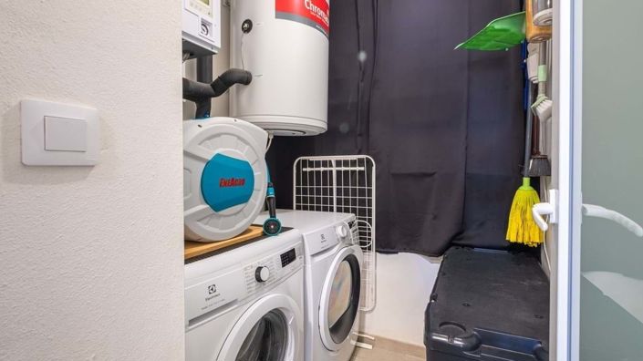 Image No.23-2 Bed Apartment for sale